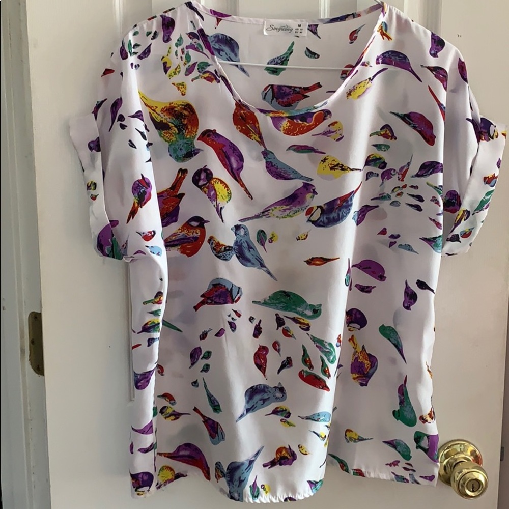 ‼️ 4 for $20 ‼️ Bird blouse